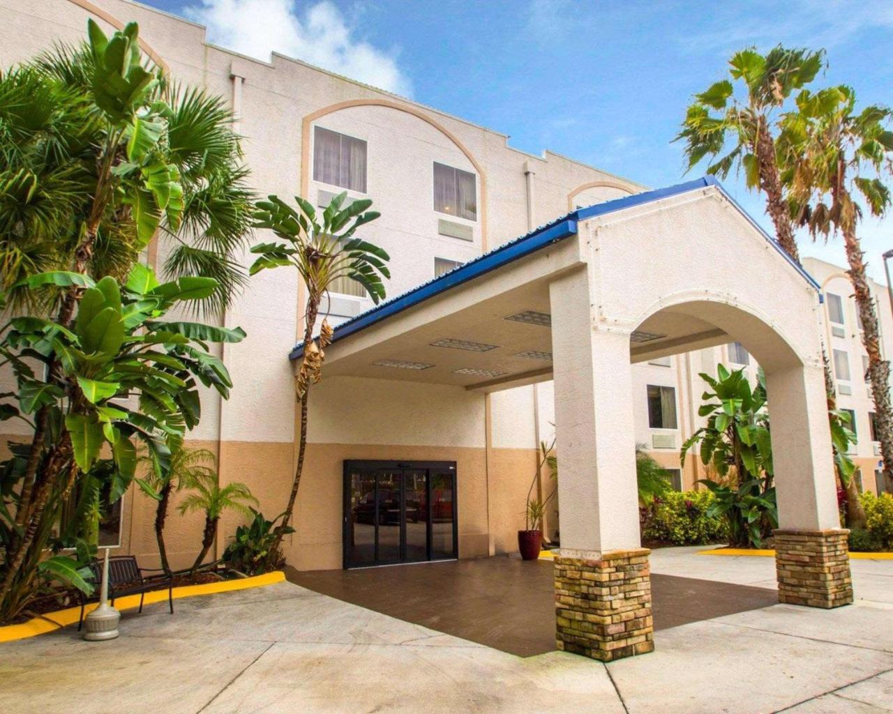 Sleep Inn & Suites Riverfront Ellenton Exterior photo
